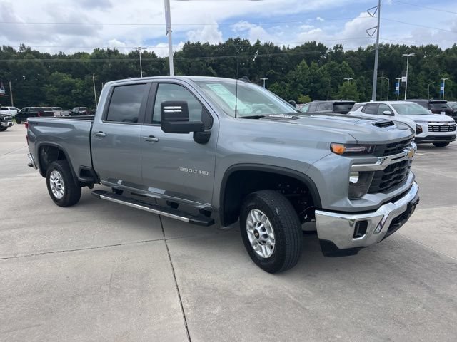 Used 2025 Chevrolet Silverado 2500 LT w/ Convenience Package AWD/4WD image 12