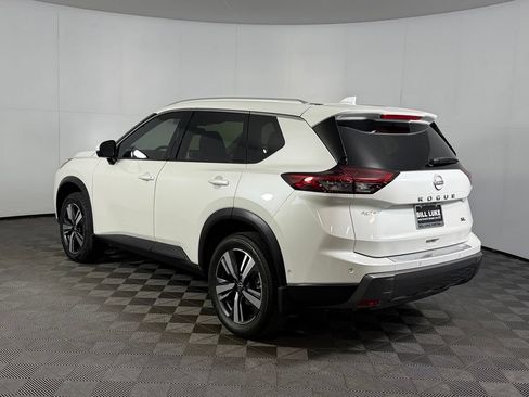 Used 2024 Nissan Rogue SL w/ SL Premium Package FWD image 10
