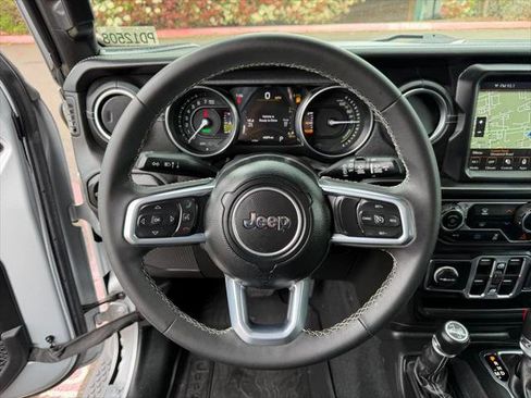 Certified 2023 Jeep Wrangler Unlimited Sahara AWD/4WD image 19