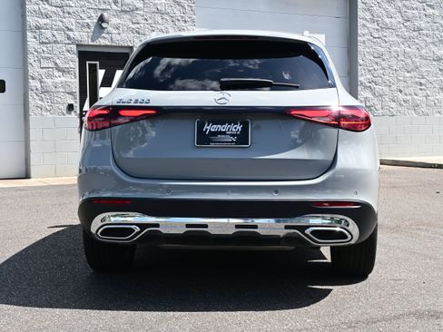 Used 2025 Mercedes-Benz GLC 300 image 8