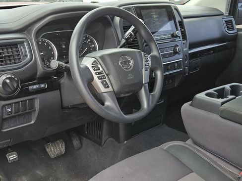Used 2022 Nissan Titan SV RWD image 26