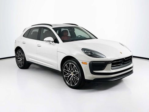 New 2026 Porsche Macan AWD/4WD image 7
