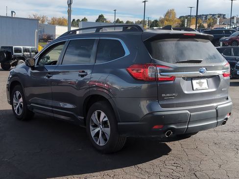 Used 2024 Subaru Ascent Premium w/ Convenience Package image 5