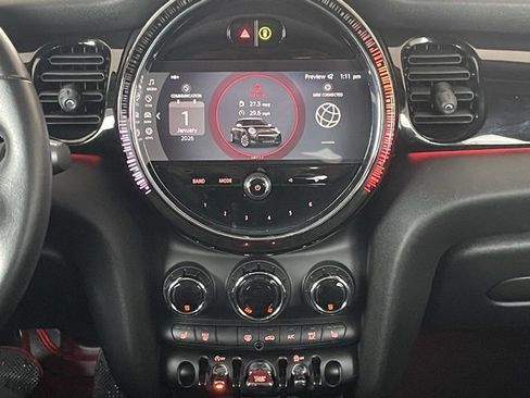 Used 2023 MINI Cooper 2-Door Hardtop image 17