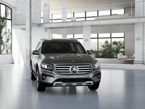 Used 2026 Mercedes-Benz GLB 250 4MATIC image 8