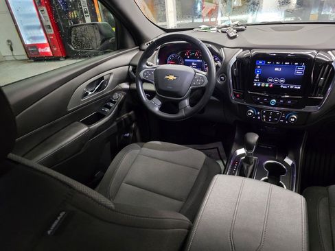 Used 2023 Chevrolet Traverse LT FWD image 37