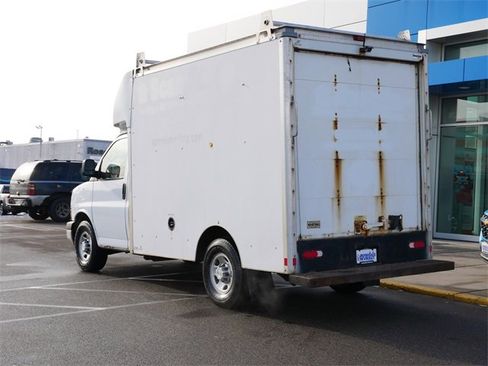 Used 2017 Chevrolet Express 3500 image 5