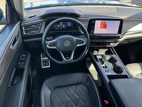 Certified 2025 Volkswagen Atlas SEL Premium R-Line AWD/4WD image 7
