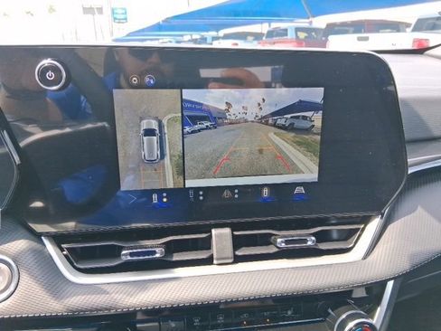 New 2026 Chevrolet Equinox LT w/ Safety and Technology Package FWD image 13