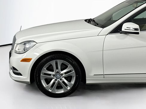 Used 2013 Mercedes-Benz C 300 4MATIC Sedan image 36