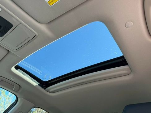 Used 2025 Honda CR-V EX-L image 7