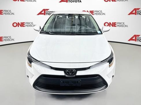Certified 2025 Toyota Corolla LE FWD image 3