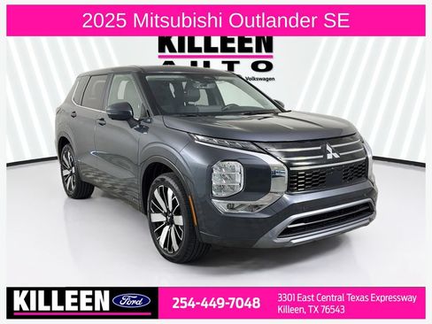 Used 2025 Mitsubishi Outlander SE FWD image 1