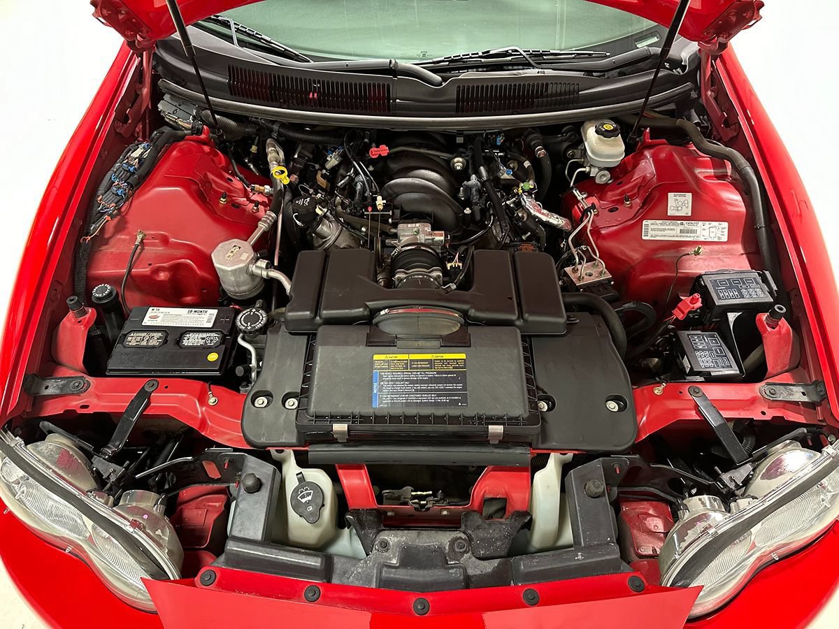 Used 2002 Chevrolet Camaro Z28 w/ SS Performance/Appearance Pkg RWD image 7