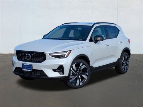 New 2026 Volvo XC40 B5 Ultra w/ Climate Package AWD/4WD image 1