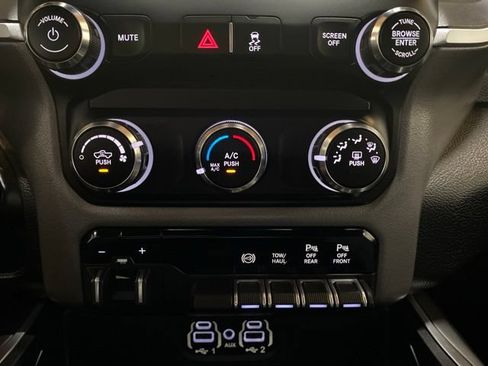 Used 2024 RAM 2500 Big Horn w/ Off Road Package AWD/4WD image 51
