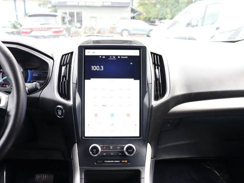 Used 2023 Ford Edge SEL AWD/4WD image 19