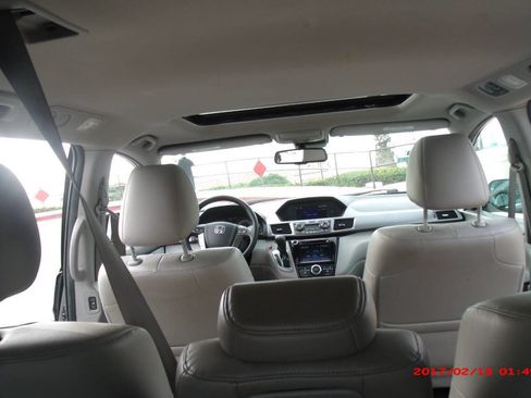 Used 2014 Honda Odyssey EX-L image 13