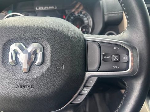 Used 2022 RAM 1500 Laramie AWD/4WD image 29