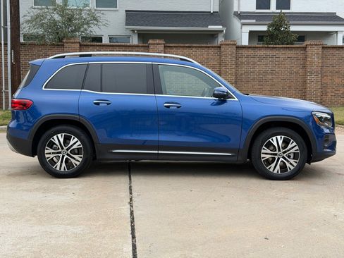 Certified 2024 Mercedes-Benz GLB 250 4MATIC image 12