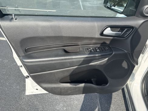 Used 2024 Dodge Durango SXT image 22