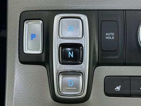 Used 2022 Hyundai Palisade Limited FWD image 16