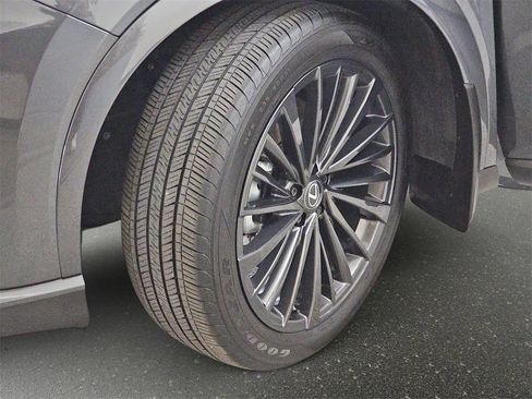 Certified 2025 Lexus RX 350h w/ Convenience Package image 33