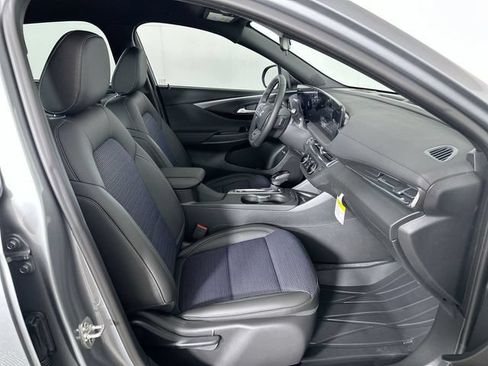 New 2026 Buick Envista Sport Touring w/ Convenience I Package FWD image 30