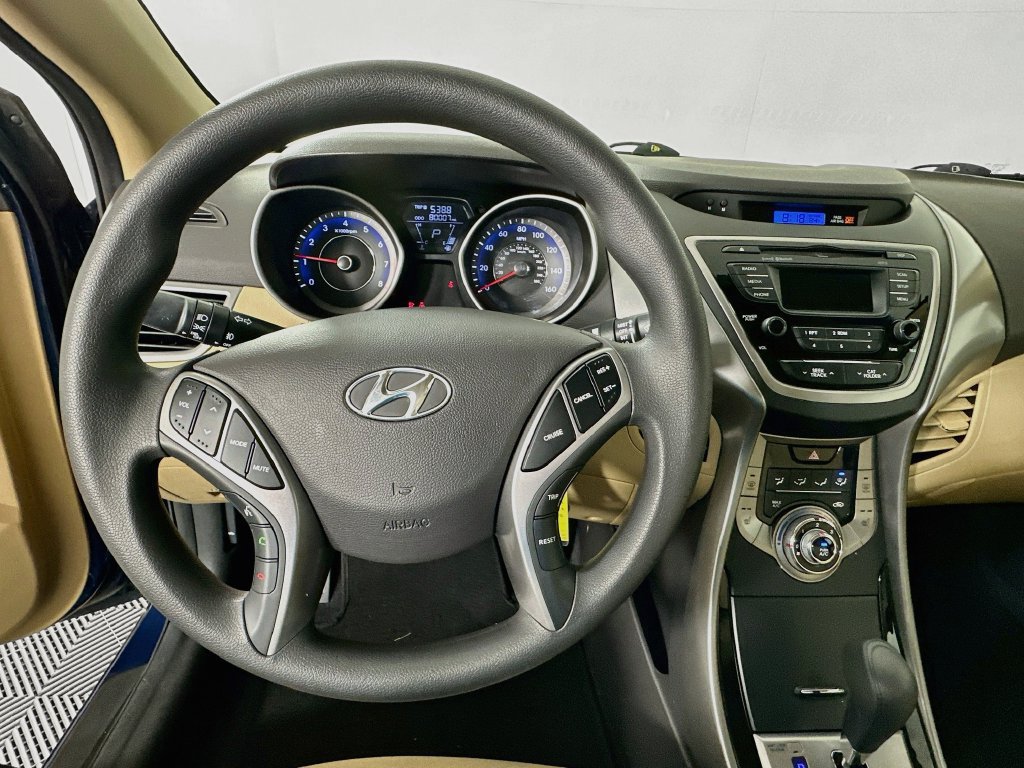 Used 2013 Hyundai Elantra GLS w/ Preferred Pkg FWD image 11