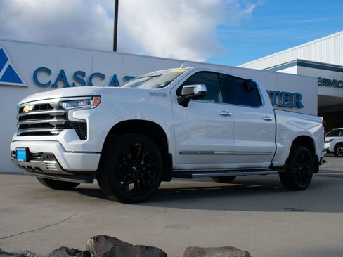 Certified 2025 Chevrolet Silverado 1500 High Country w/ Technology Package image 1