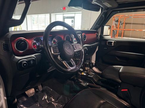 Used 2022 Jeep Wrangler Unlimited Rubicon w/ Dual Top Group image 12