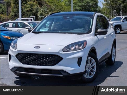 Used 2022 Ford Escape SE w/ Convenience Package FWD image 1