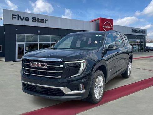 Used 2026 GMC Acadia Elevation w/ Elevation Premium Package FWD image 3