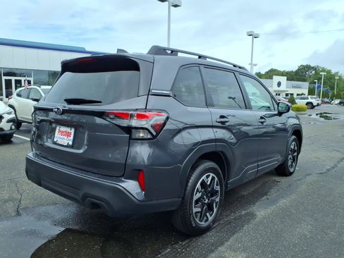 Certified 2026 Subaru Forester Premium AWD/4WD image 2