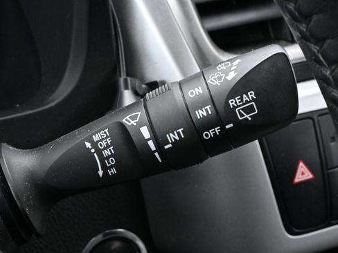 Used 2014 Toyota Highlander XLE AWD/4WD image 37