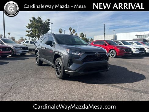 Used 2020 Toyota RAV4 LE image 1