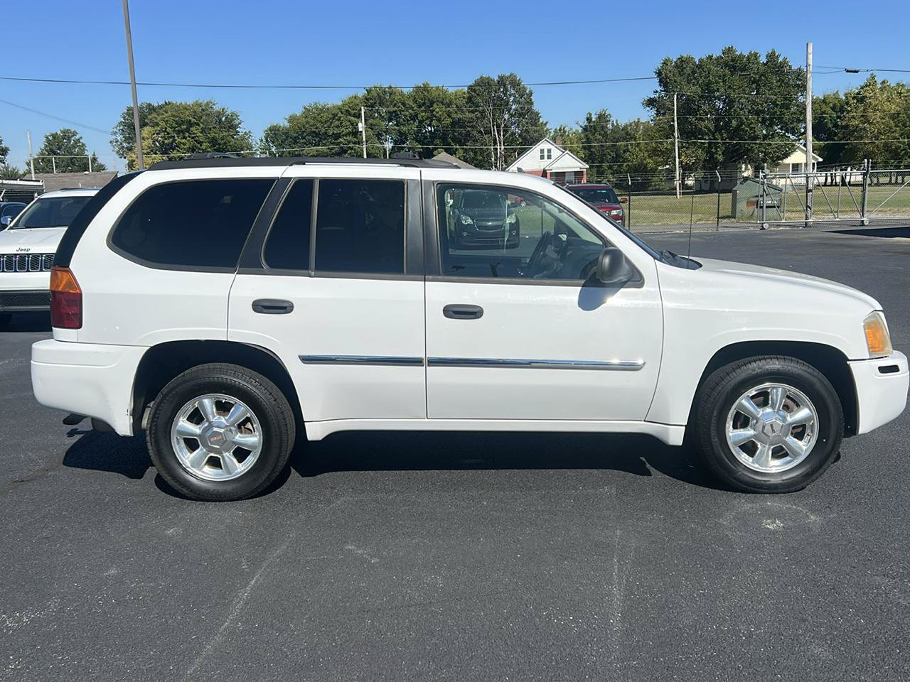 Used 2007 GMC Envoy SLE AWD/4WD image 4