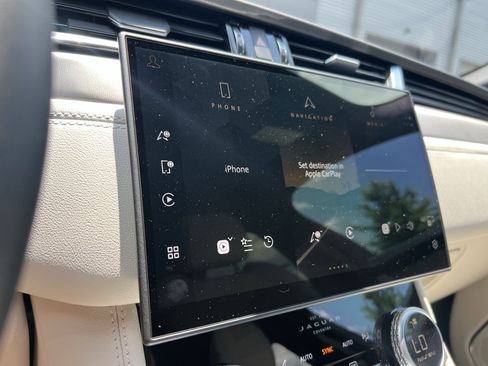 Certified 2026 Jaguar F-PACE R-Dynamic S AWD/4WD image 27