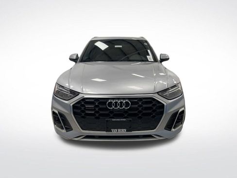 Used 2024 Audi Q5 e Premium Plus w/ Premium Plus Package image 12