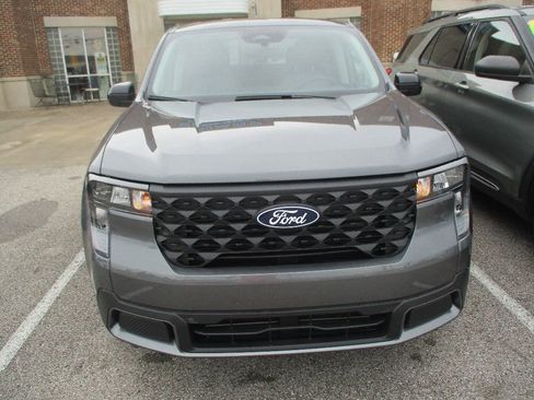 New 2025 Ford Maverick XLT w/ XLT Luxury Package AWD/4WD image 2