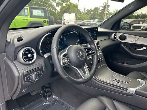 Used 2022 Mercedes-Benz GLC 300 image 10