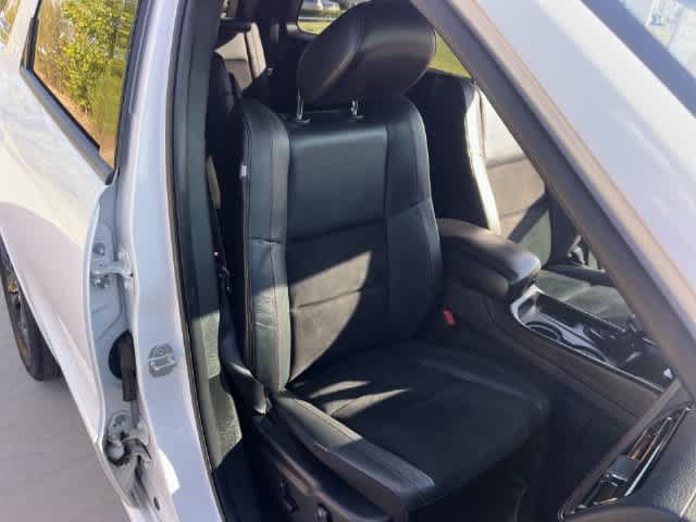 Used 2022 Dodge Durango R/T w/ Blacktop Package RWD image 12