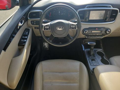 Used 2019 Kia Sorento EX FWD image 22