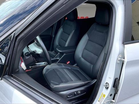 Used 2023 Chevrolet TrailBlazer RS w/ Sun and Liftgate Package image 22