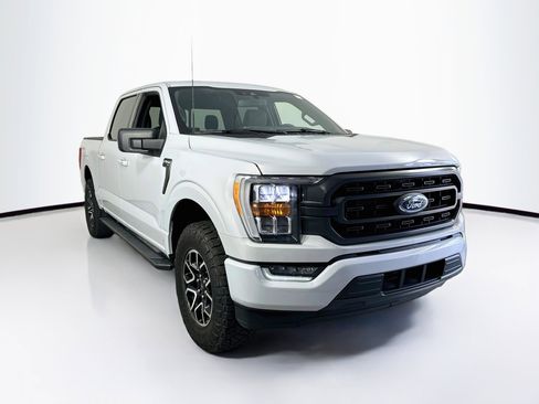Used 2022 Ford F150 XLT w/ Equipment Group 302A High RWD image 3