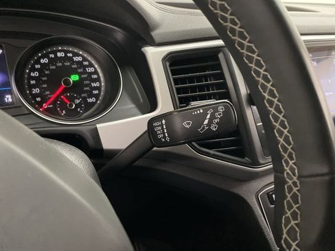 Used 2021 Volkswagen Atlas SE image 23