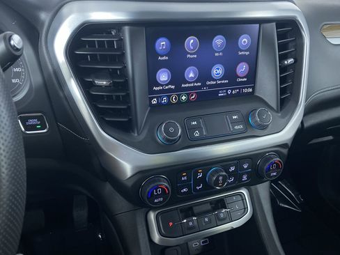 Certified 2023 GMC Acadia SLE w/ Driver Convenience Package image 5