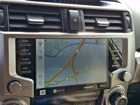 Used 2022 Toyota 4Runner Limited AWD/4WD image 18