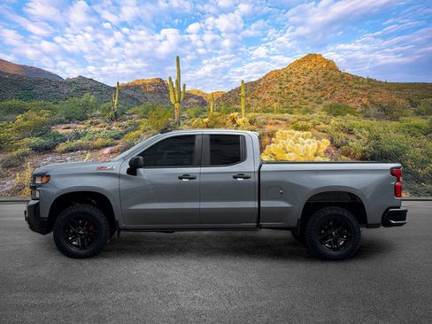 Used 2019 Chevrolet Silverado 1500 Custom Trail Boss w/ Custom Convenience Package AWD/4WD image 8