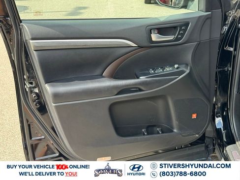 Used 2019 Toyota Highlander Limited Platinum image 33